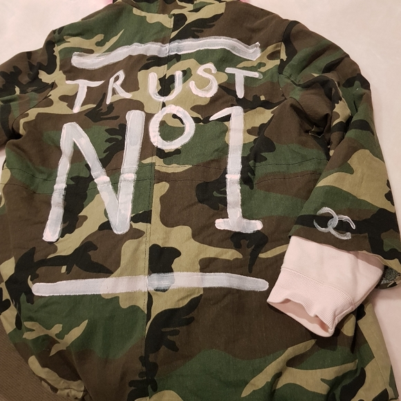 Faux Fur Camo Jacket - Picture 10 of 10